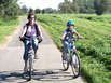 Radwandern (Foto: Thomas Tobaben/pixelio.de)