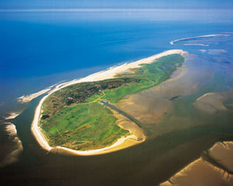Spiekeroog aus der Luft betrachtet (Foto: Nordseebad Spiekeroog)