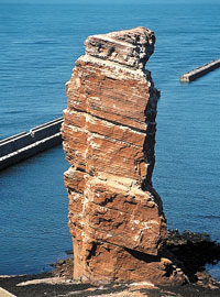 Helgolands Wahrzeichen: die 'Lange Anna' (Foto: Kurverwaltung Nordseeheilbad Helgoland)