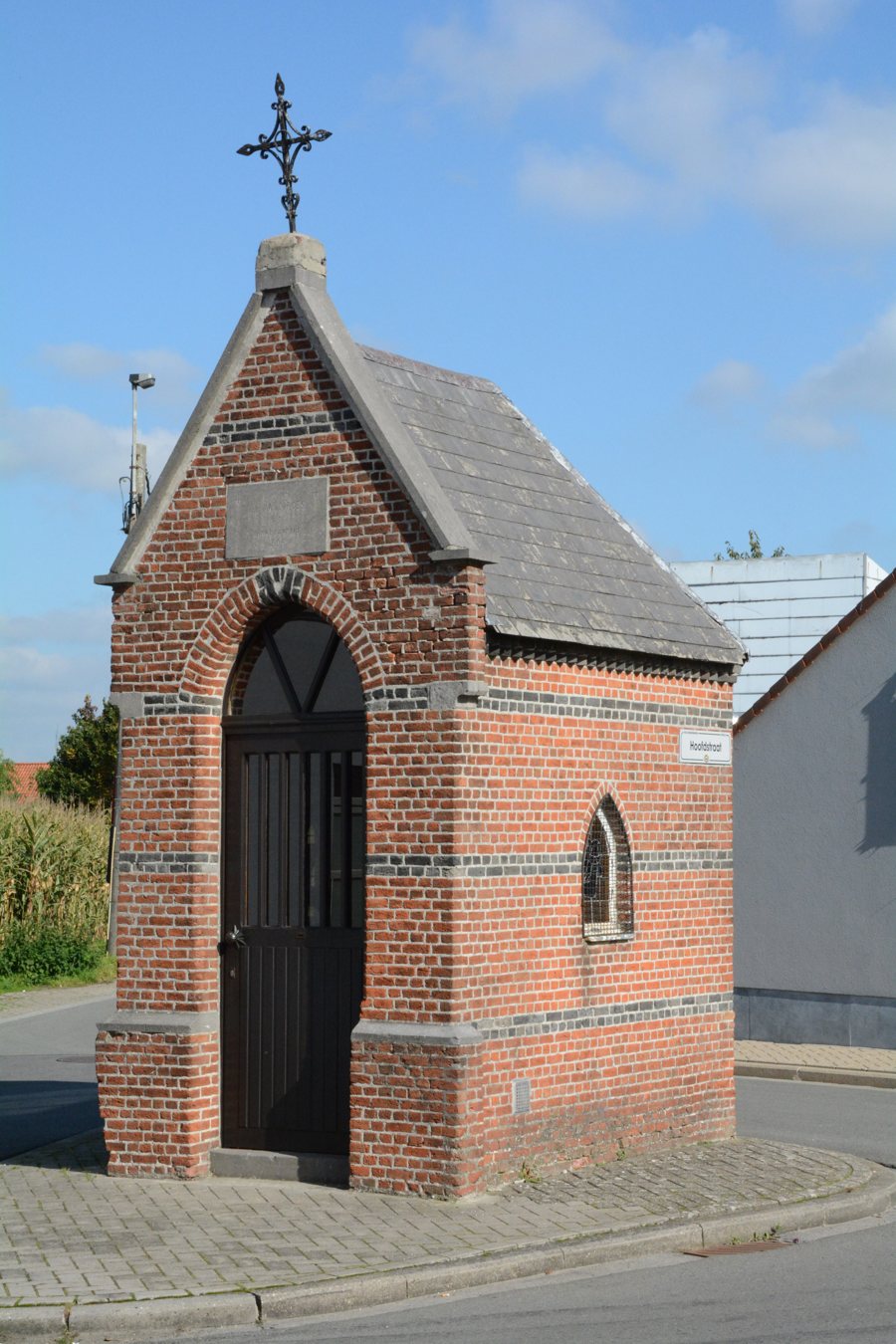 File:Onze-Lieve-Vrouw van Lourdeskapel, Appels.jpg