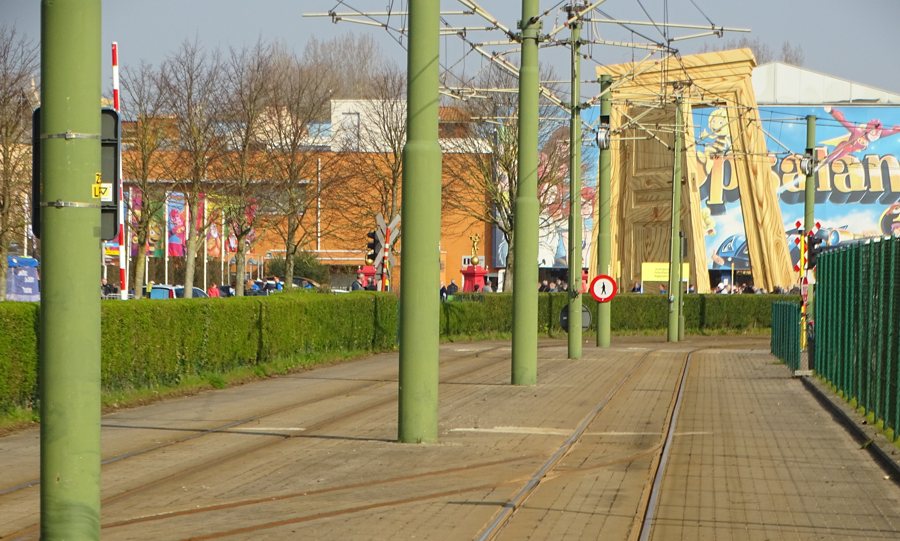 File:Adinkerke (De Panne) - Driedaagse van De Panne-Koksijde, etappe 1, 28 maart 2017, vertrek (A01).JPG