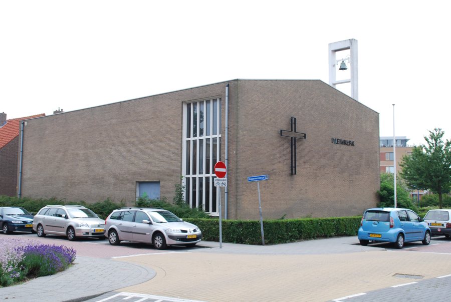 File:Pleinkerk Hoek van Holland.JPG