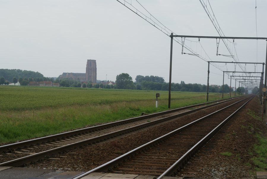 File:Zwankendamme station richting Lissewege.jpg