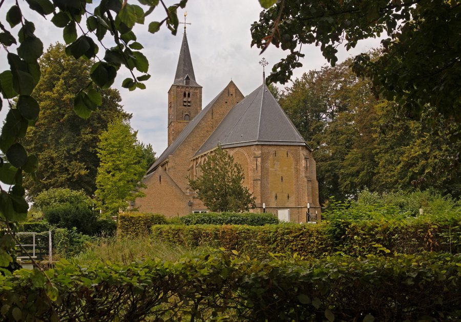 File:De Dorpskerk te Rhoon.jpg