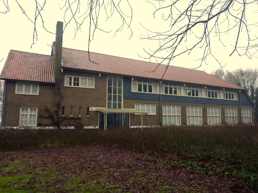 File:Slootdorp - Gemeenschapsgebouw.JPG