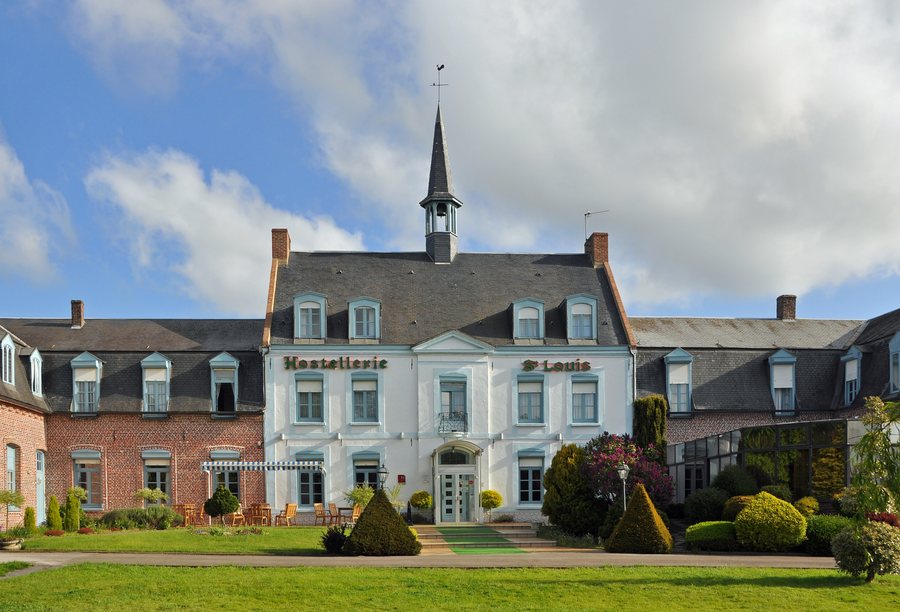 File:Bollezeele Hostellerie Saint Louis R01.jpg