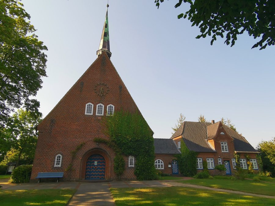 File:Dankeskirche pahlen 2020-08-10 4.jpg