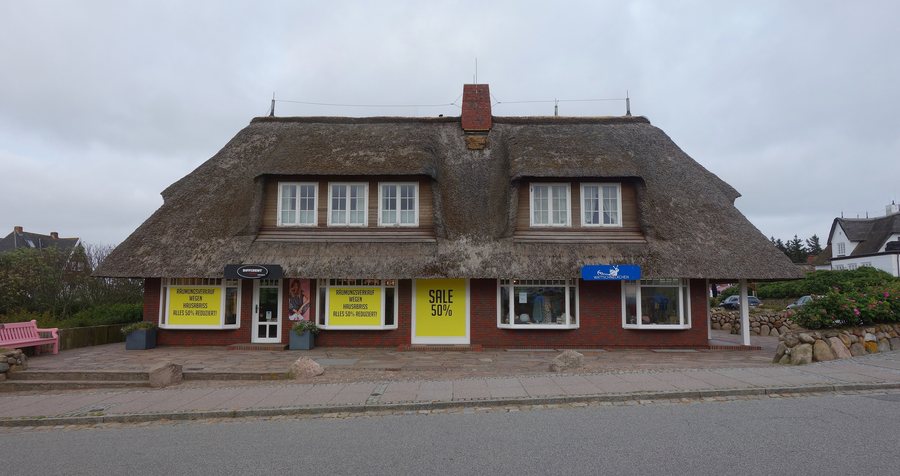 File:Kampen (Sylt) Strönwai 1 2018 Westansicht.jpg