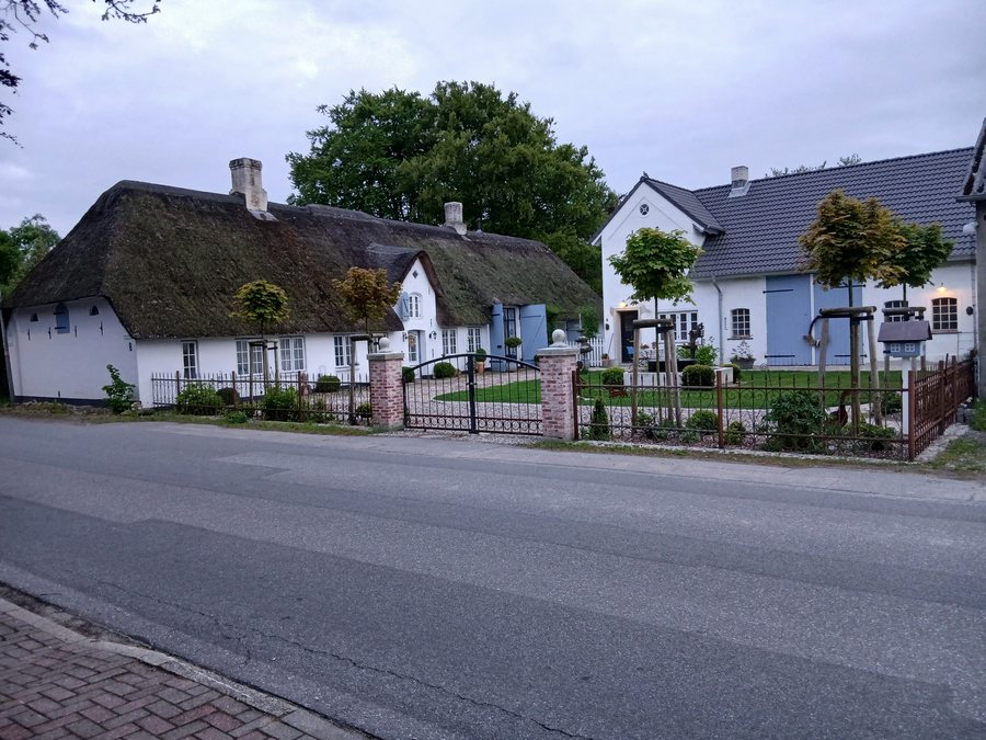 File:Karlumer Straße 8, Achtrup.jpg