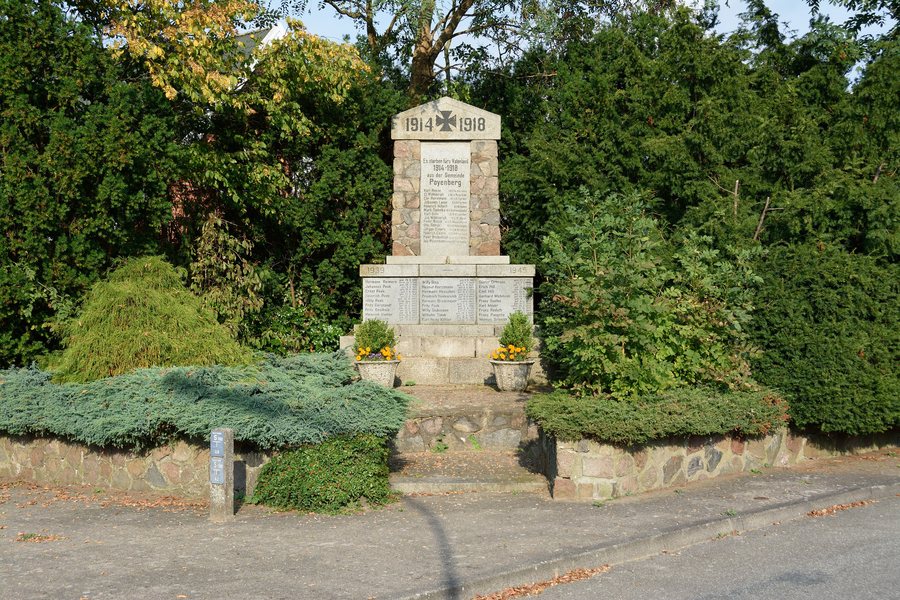 File:Schleswig-Holstein, Poyenberg, Ehrenmal NIK 9838.JPG