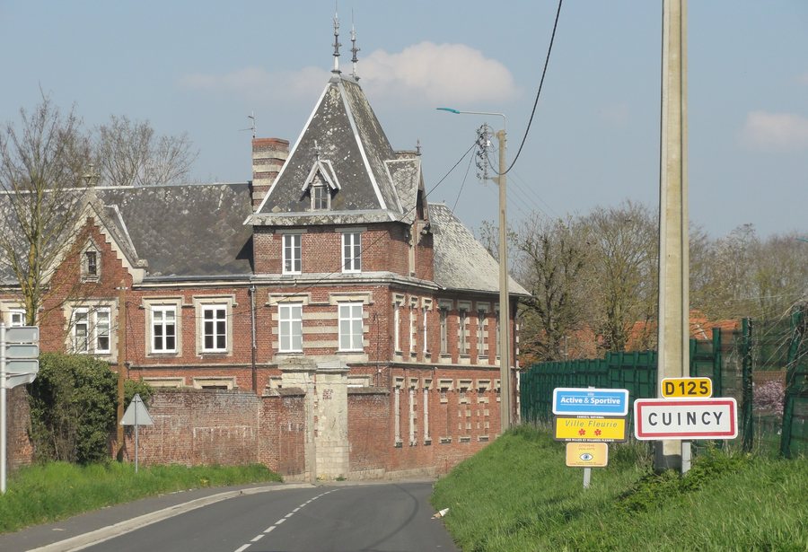 File:Cuincy - Château du Petit-Cuincy (01).JPG