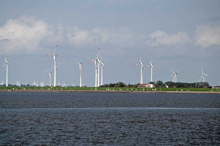 File:Stinteck westerdeichstrich ueber das wattenmeer 22.08.2011 16-40-51.jpg