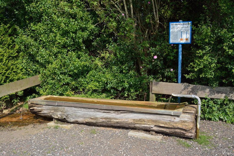 File:Neuendorf Sachsenbande NIK 0291.JPG