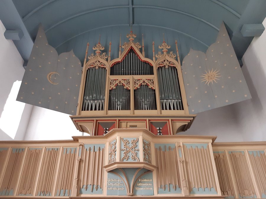 File:Rysum Kirche Orgel.jpg