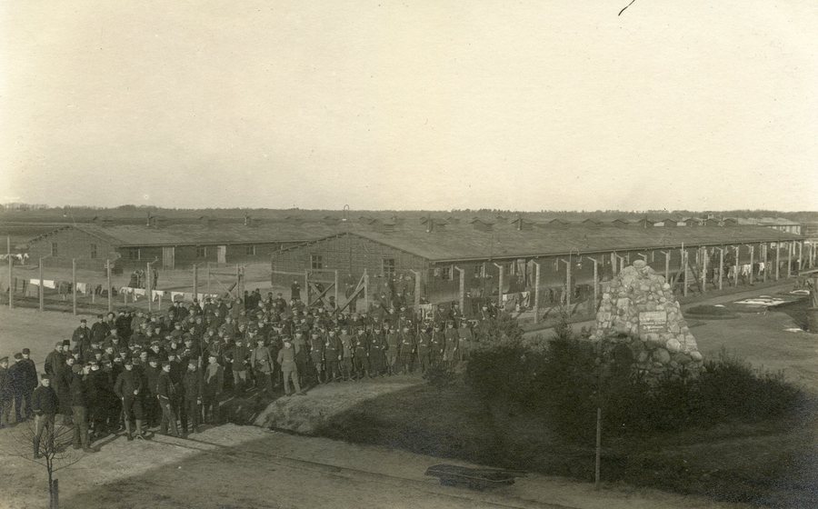 File:Kriegsgefangenenlager in Norddeutschland, Königsmoor.jpg