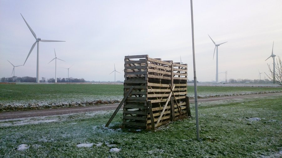 File:Norderwöhrden Windräder 27.12.2014 12-20-29.JPG