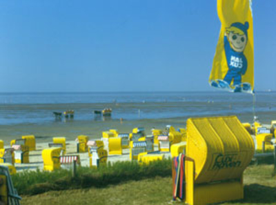 Wattwagen auf dem Weg von Cuxhaven zur Insel Neuwerk