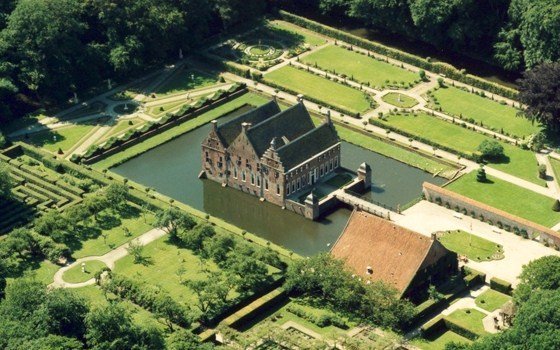 Die Menkemaborg in Uithuizen